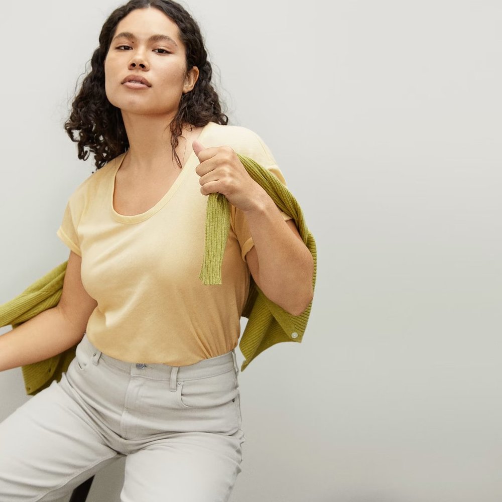 Everlane The Air Scoop-Neck Tee in Balsa (Yellow) XS